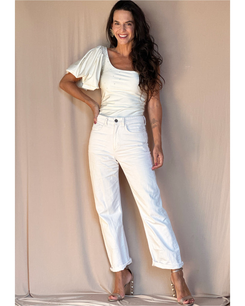 Top Manuela White