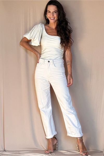 Top Manuela White