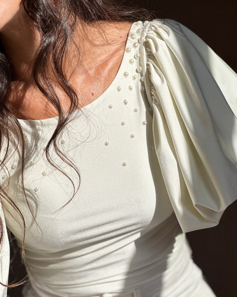 Top Marta White